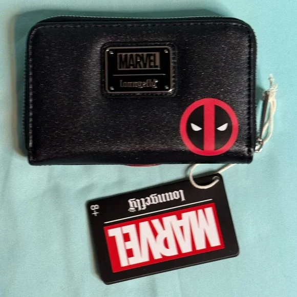 Loungefly x Disney x Marvel Metallic Deadpool Cosplay Wallet - Picture 2 of 3